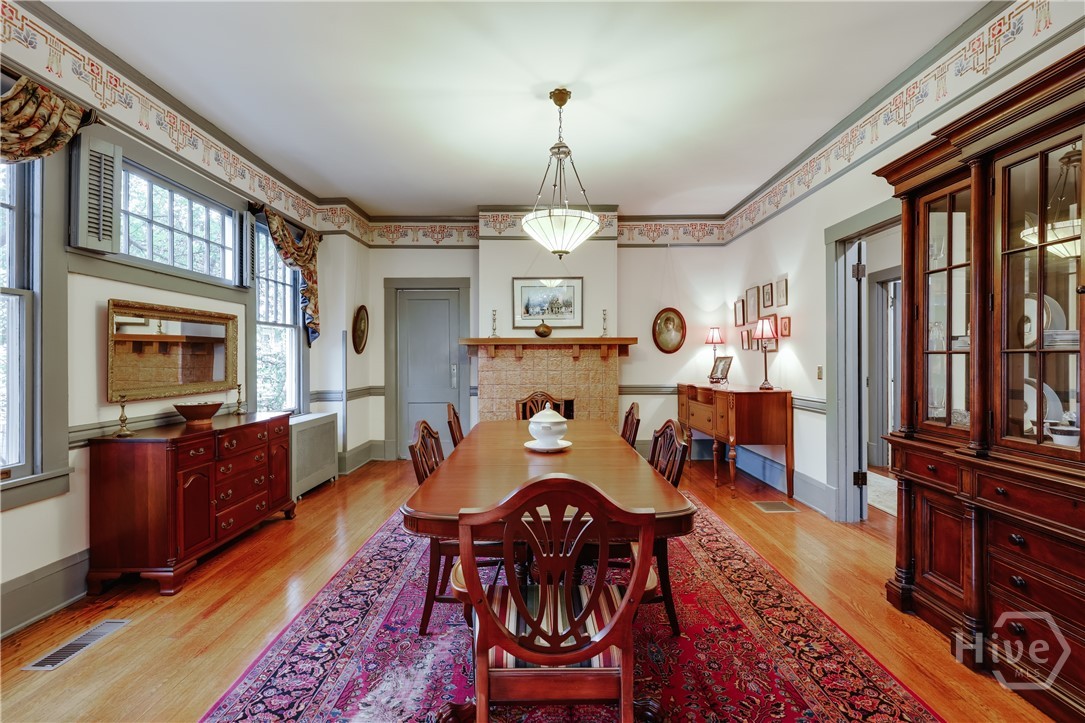 362 W Cloverhurst Avenue