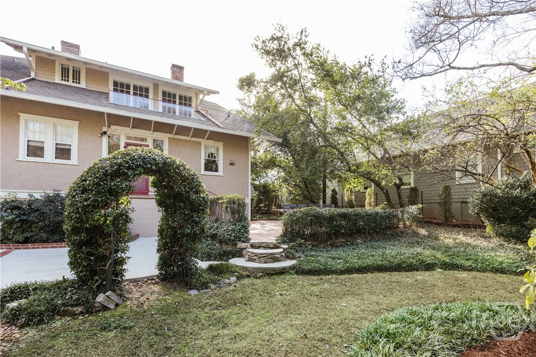 362 W Cloverhurst Avenue