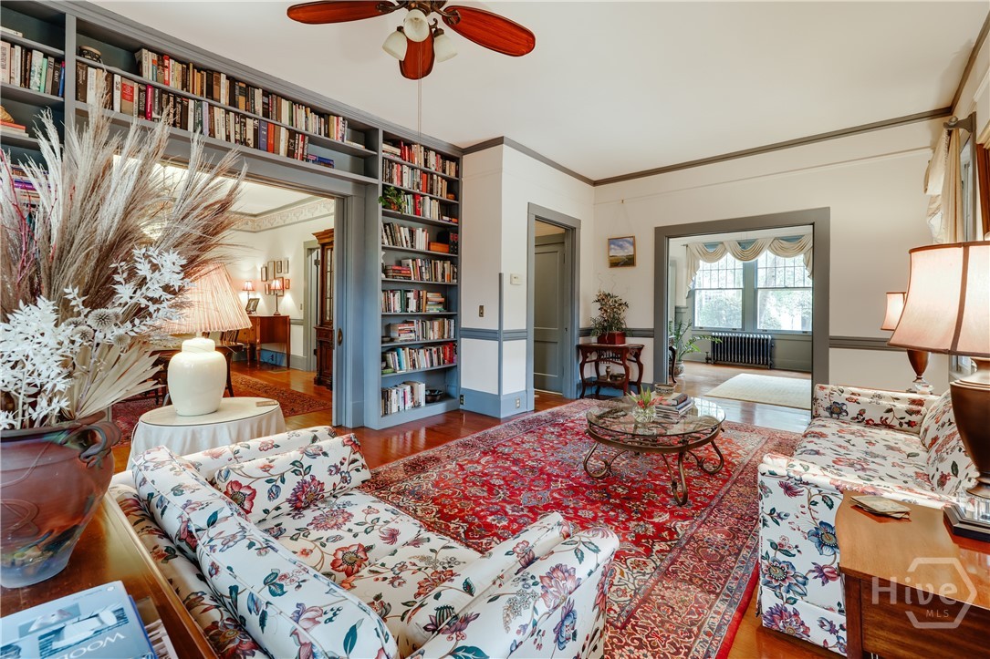 362 W Cloverhurst Avenue