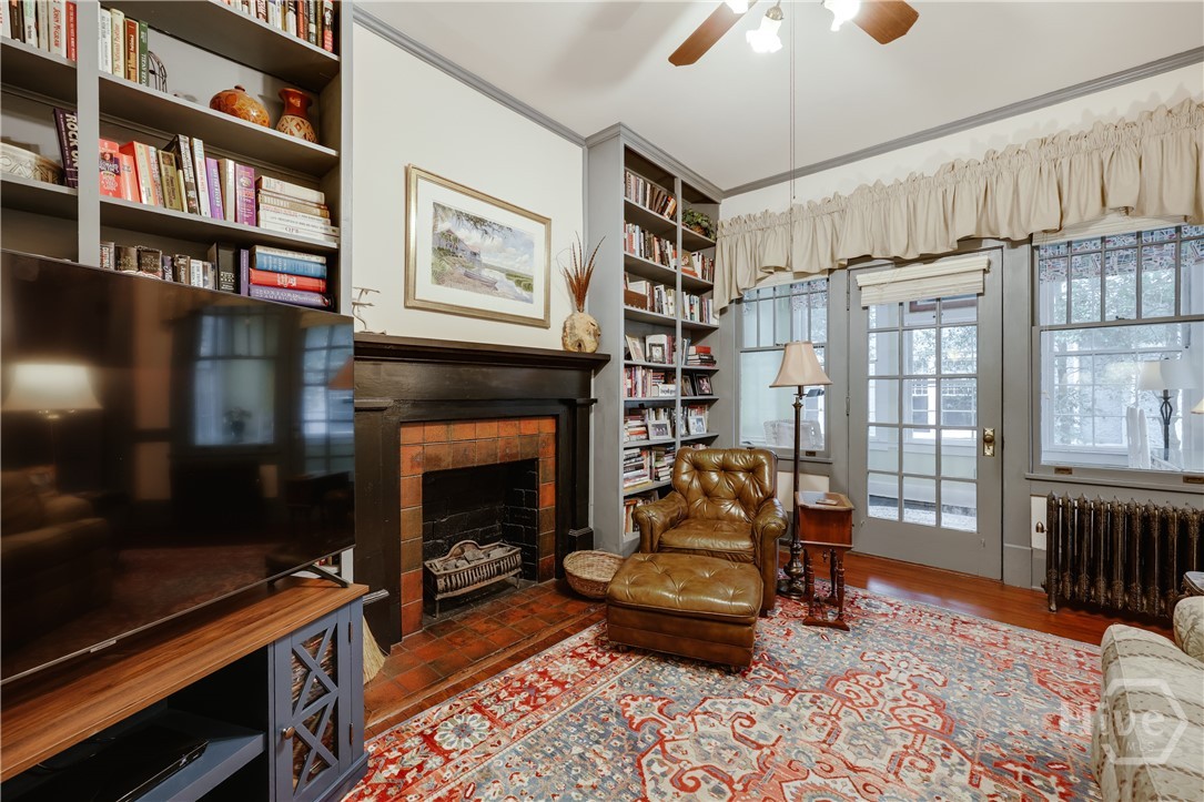 362 W Cloverhurst Avenue