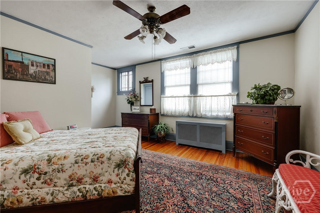 362 W Cloverhurst Avenue