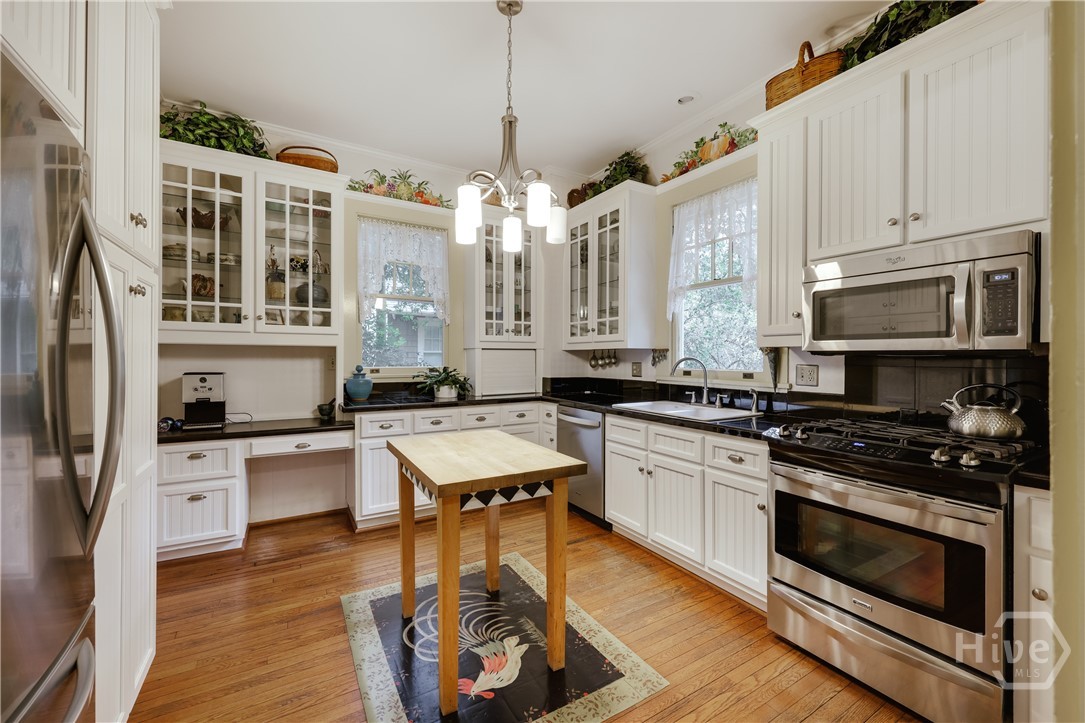 362 W Cloverhurst Avenue