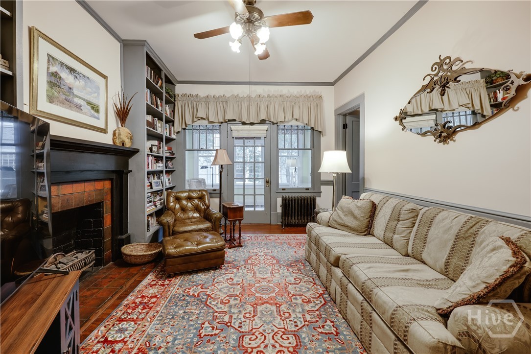 362 W Cloverhurst Avenue