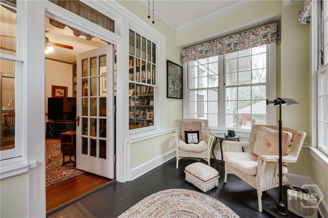 362 W Cloverhurst Avenue