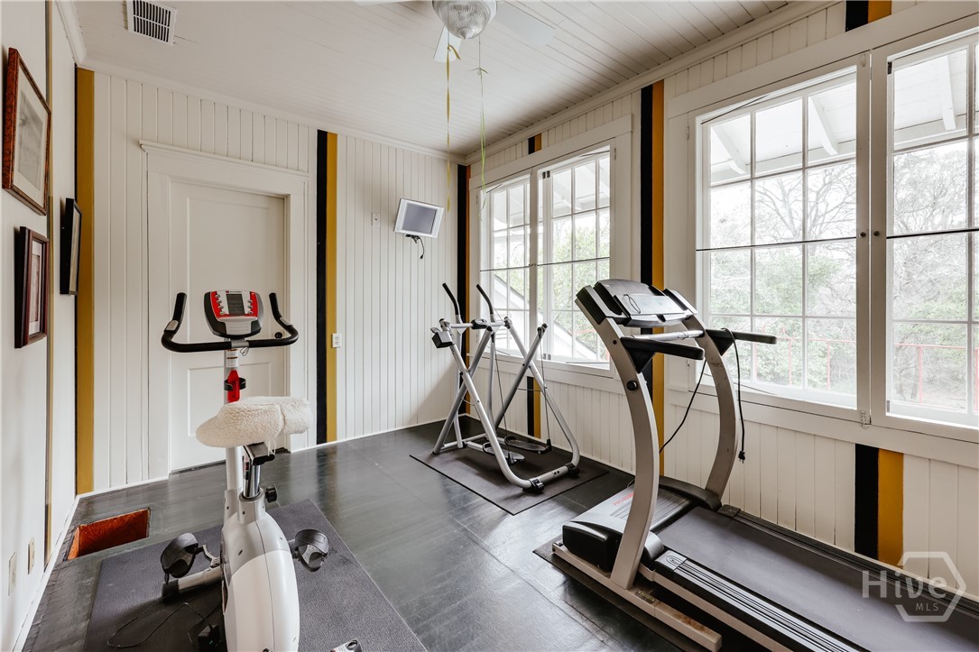 362 W Cloverhurst Avenue