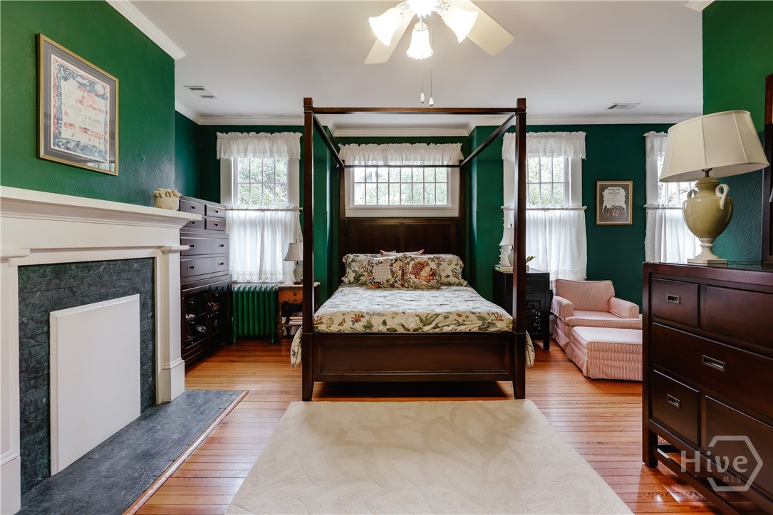 362 W Cloverhurst Avenue