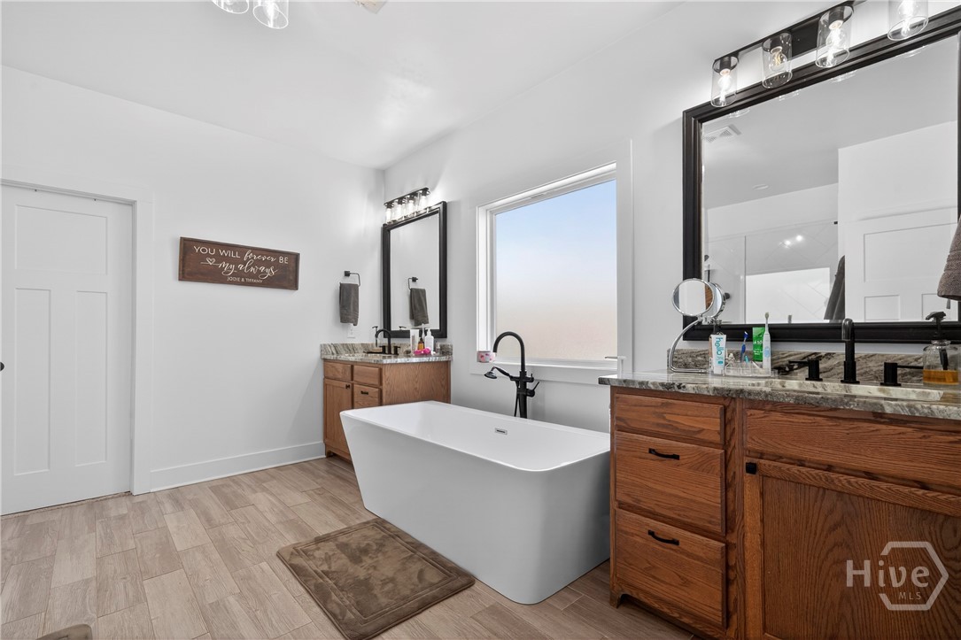 1901 Sugar Creek Trail