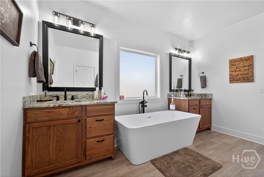 1901 Sugar Creek Trail