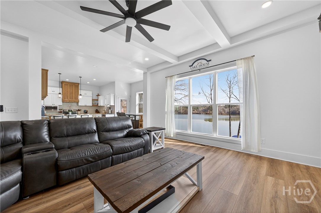 1901 Sugar Creek Trail