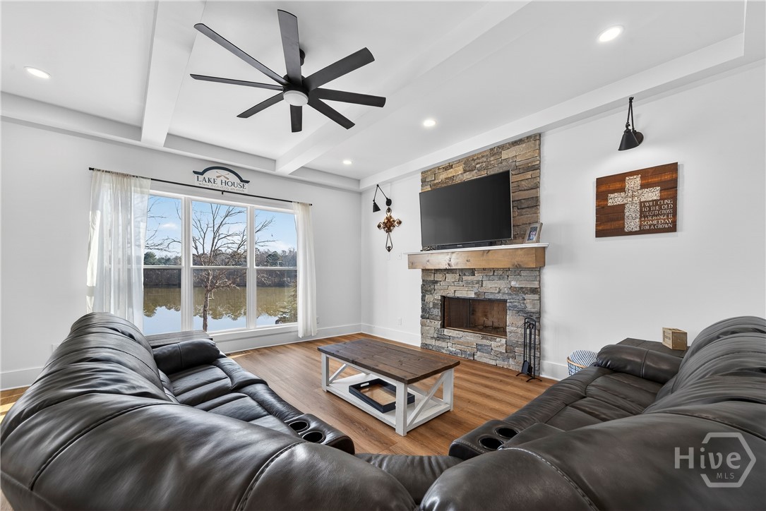 1901 Sugar Creek Trail