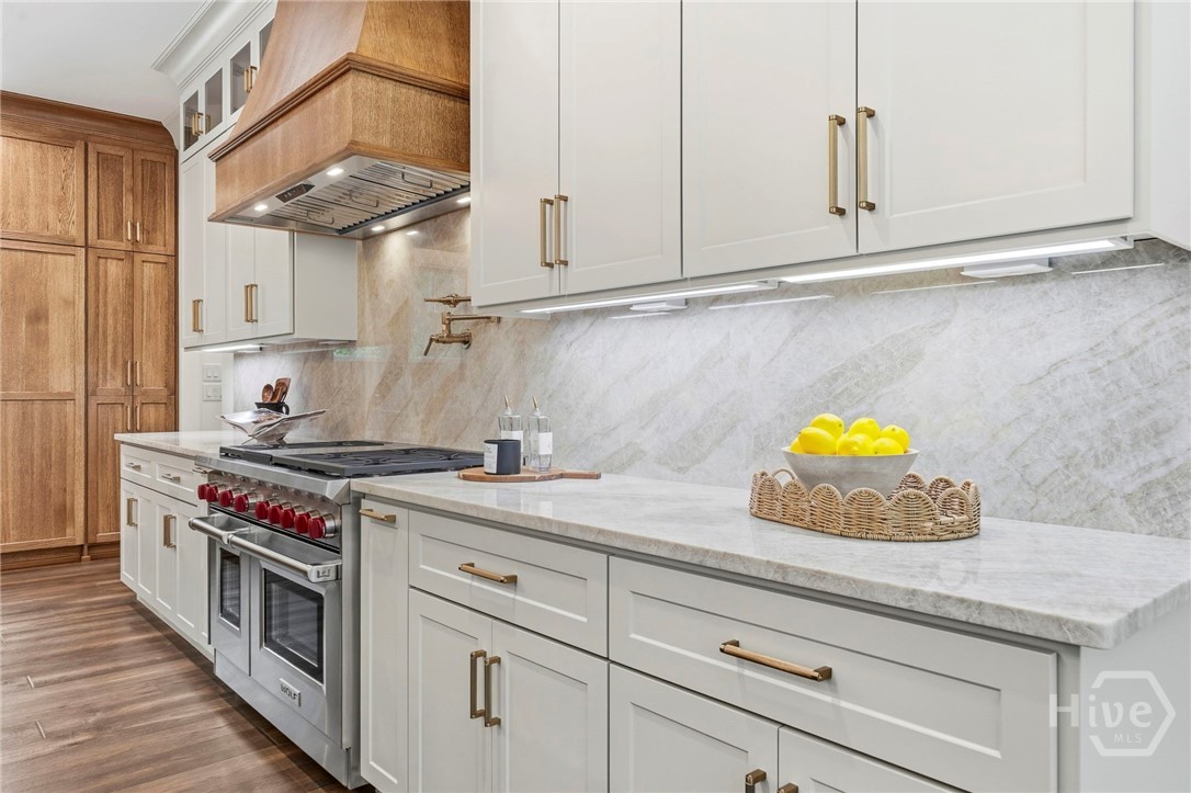 1040 Parrotts Cove