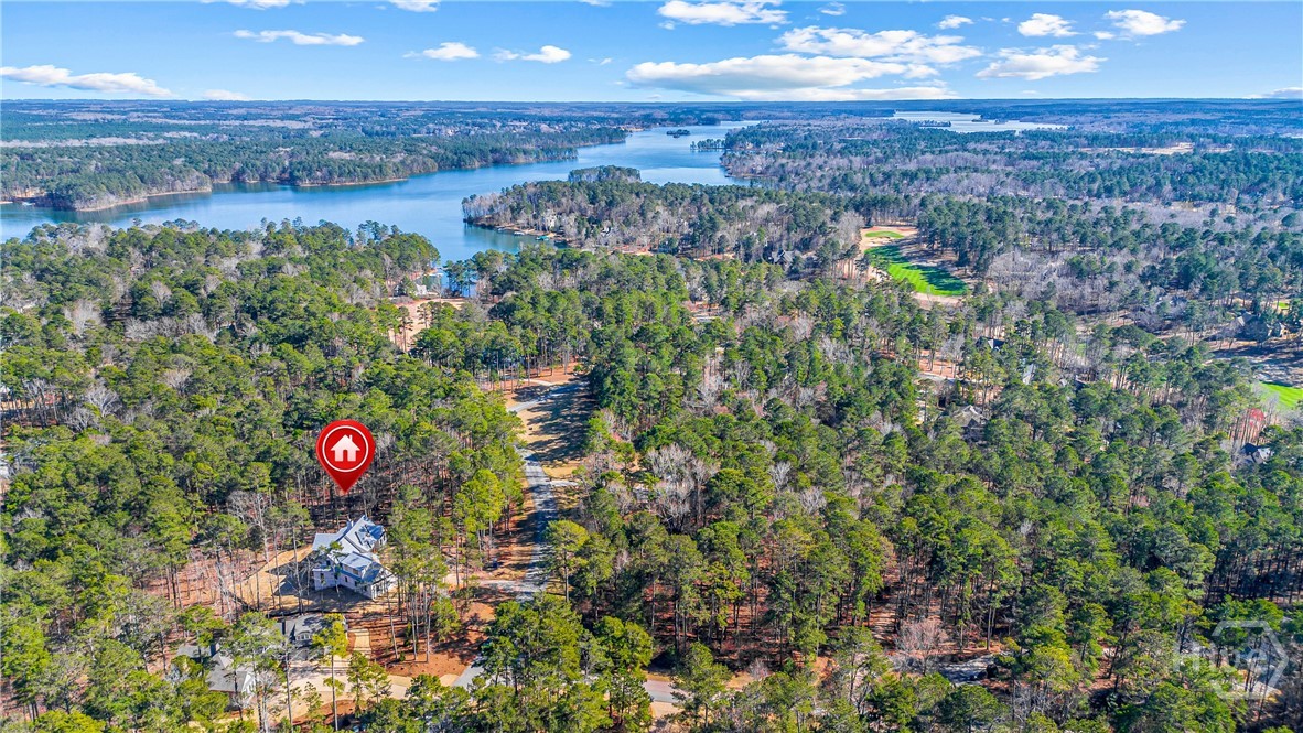 1040 Parrotts Cove