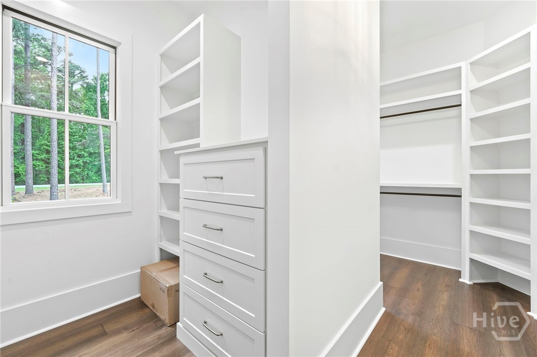1040 Parrotts Cove
