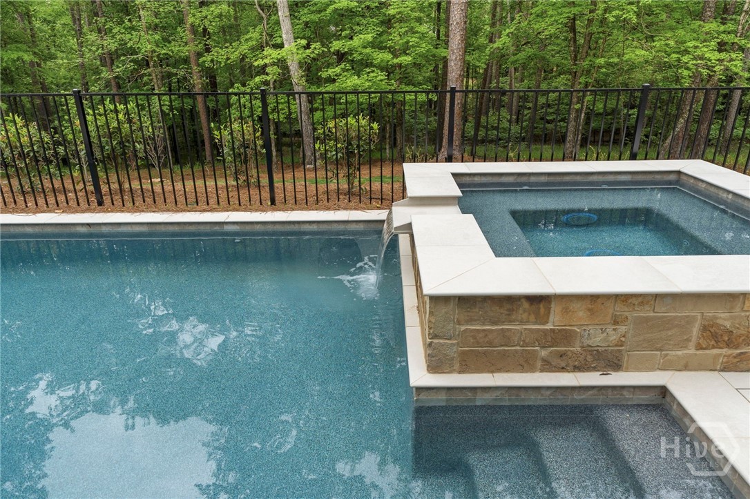 1040 Parrotts Cove