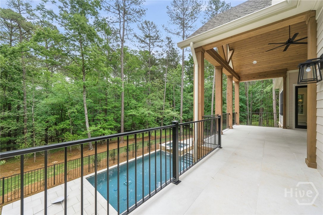 1040 Parrotts Cove