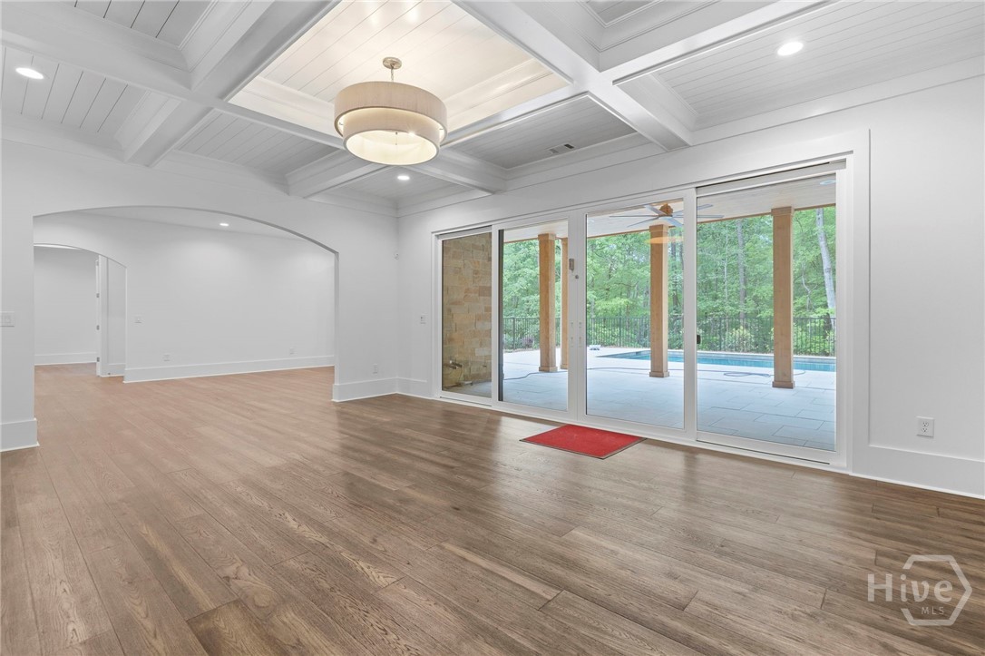 1040 Parrotts Cove