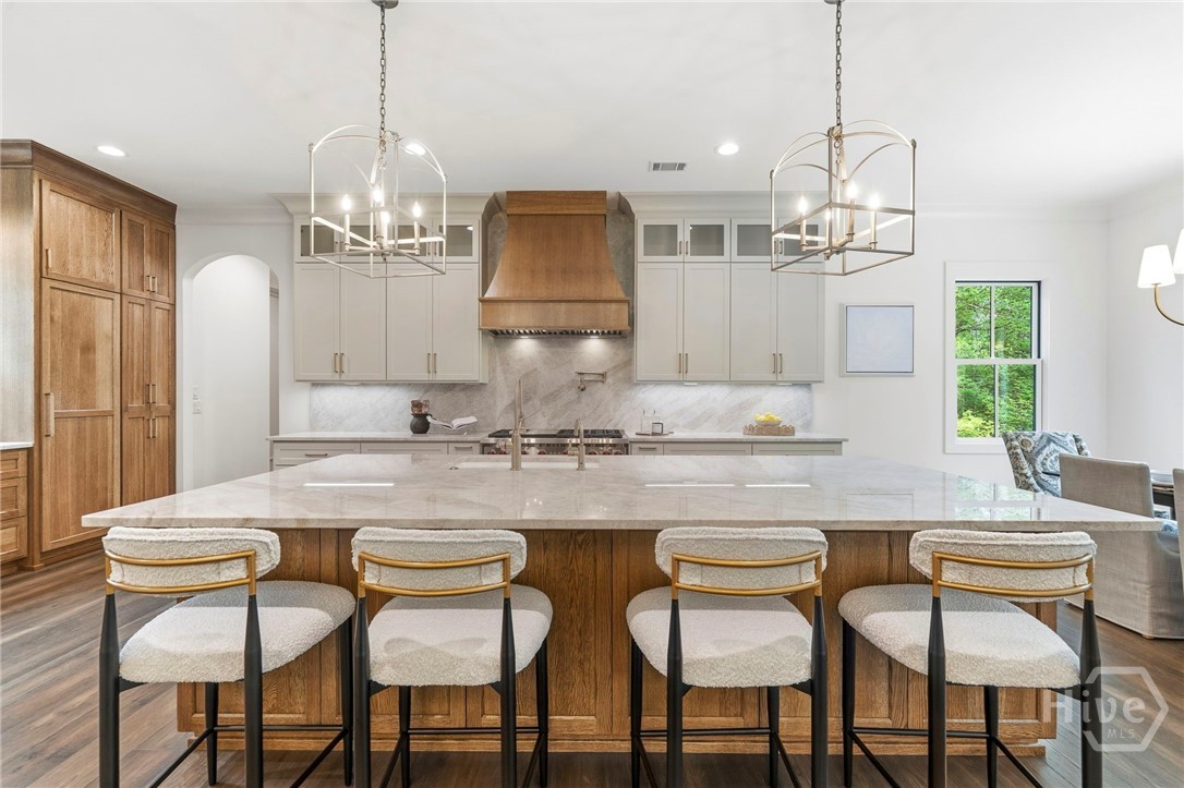 1040 Parrotts Cove