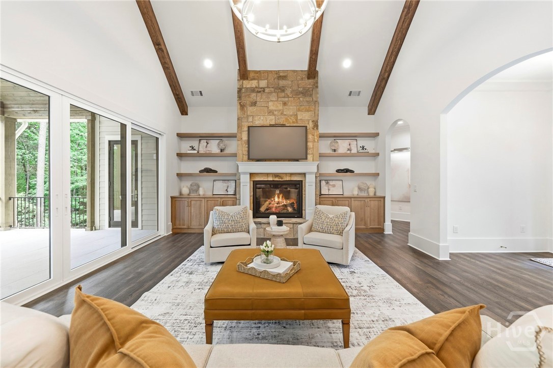 1040 Parrotts Cove