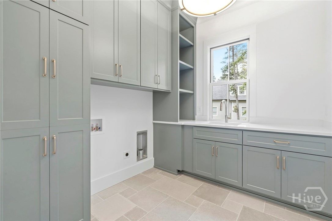 1040 Parrotts Cove