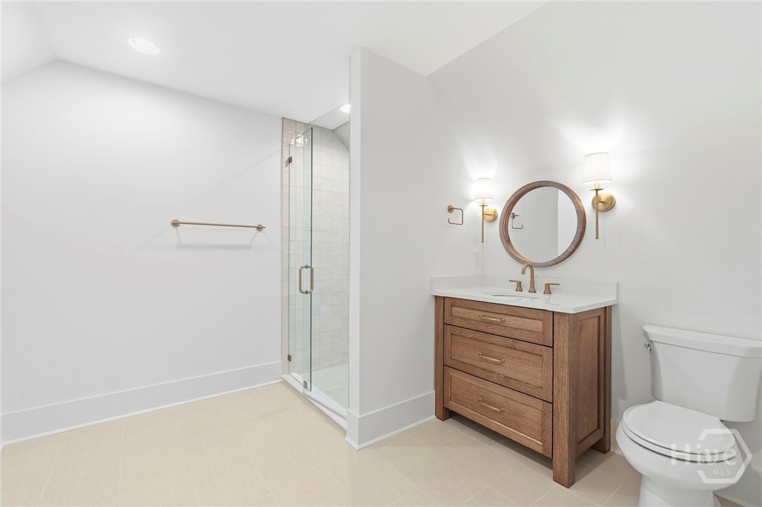 1040 Parrotts Cove