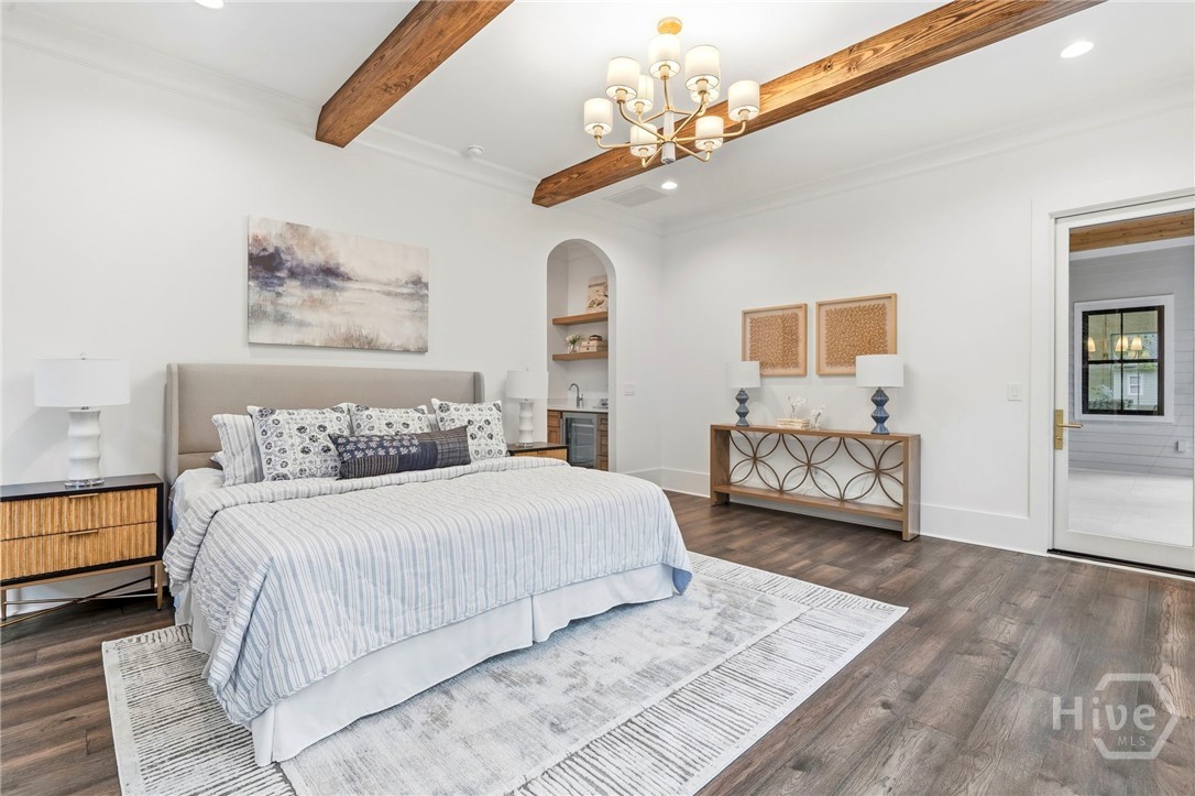 1040 Parrotts Cove