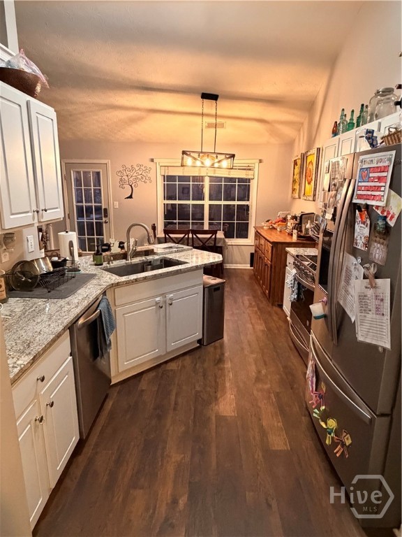 207 Wisteria Way