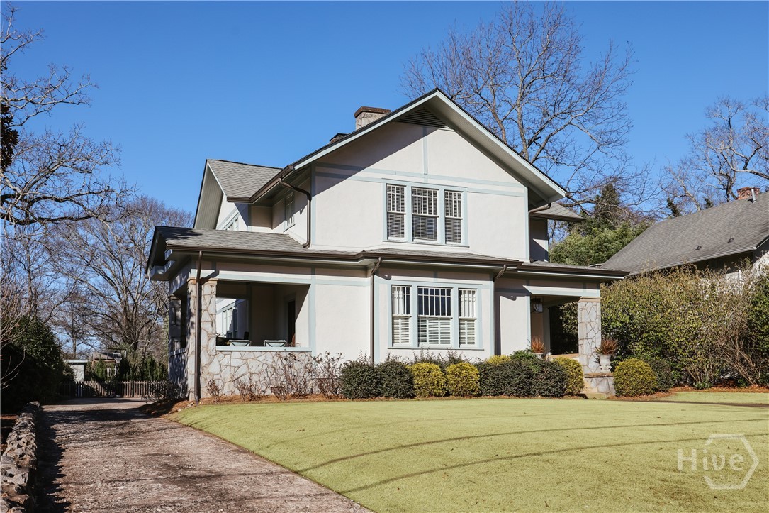 230 Woodlawn Avenue