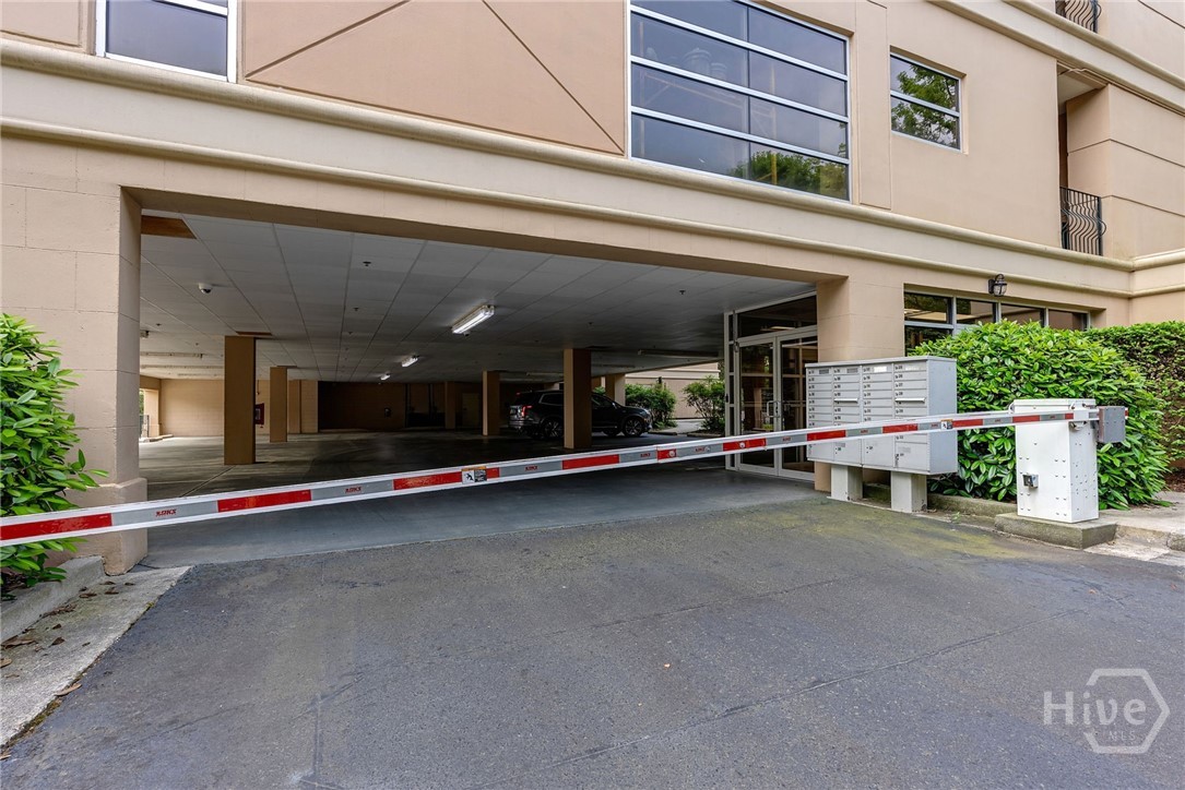 494 Baxter Street 22