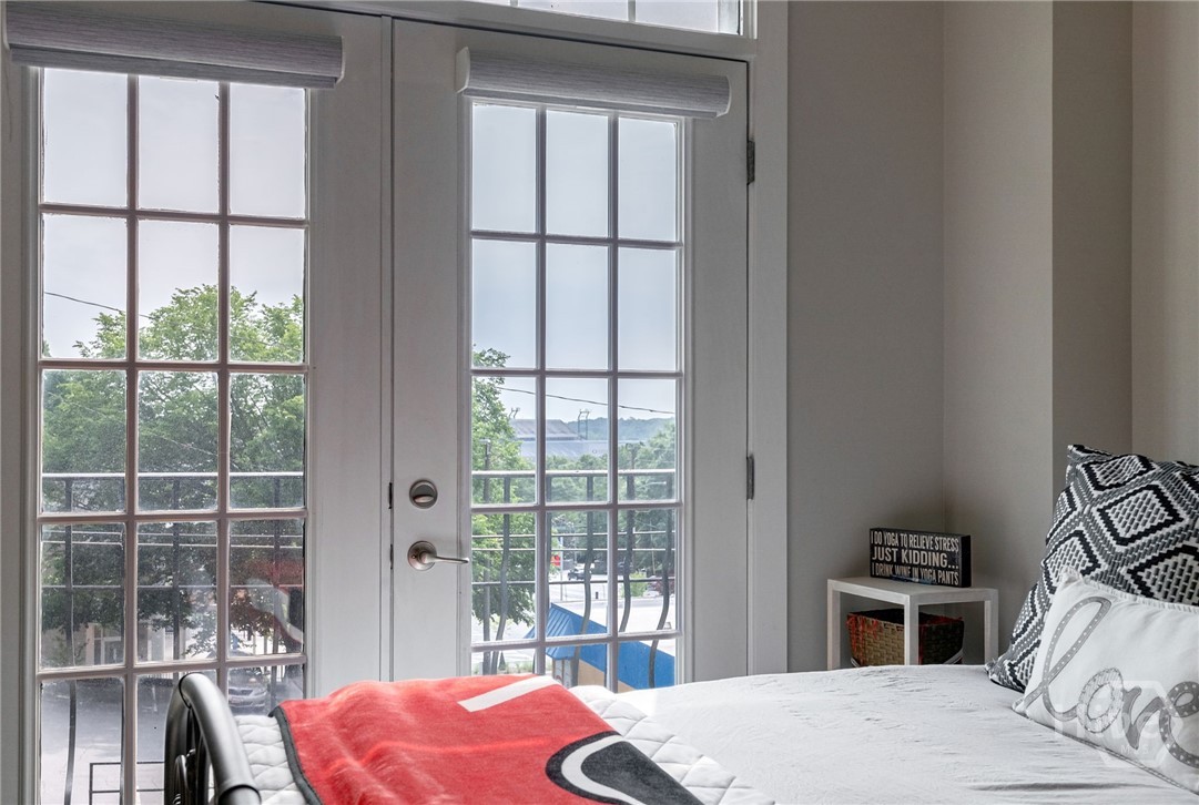 494 Baxter Street 22