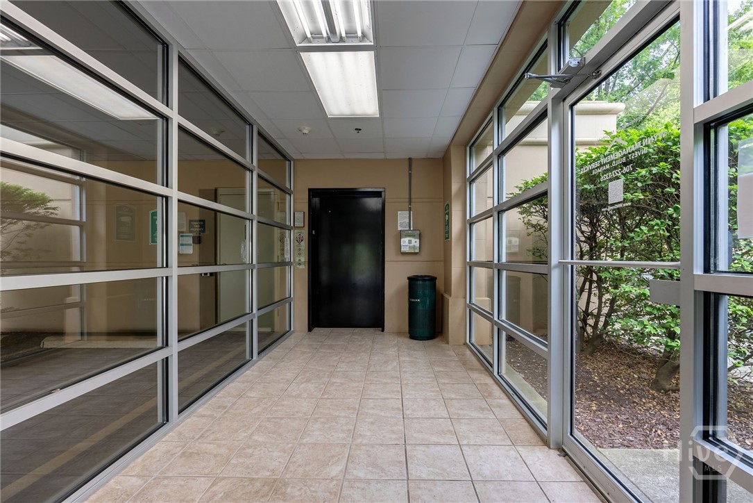 494 Baxter Street 22