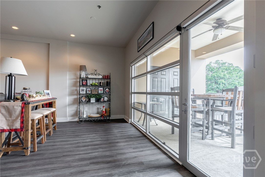 494 Baxter Street 22
