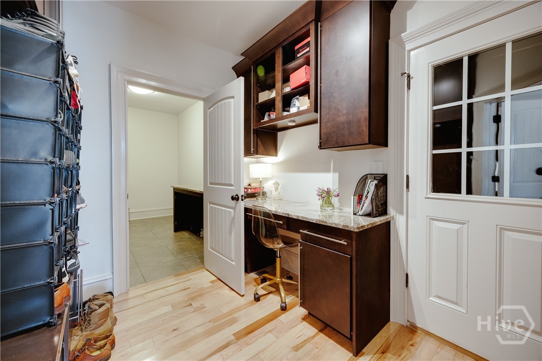 2041 Lakewood Manor Drive