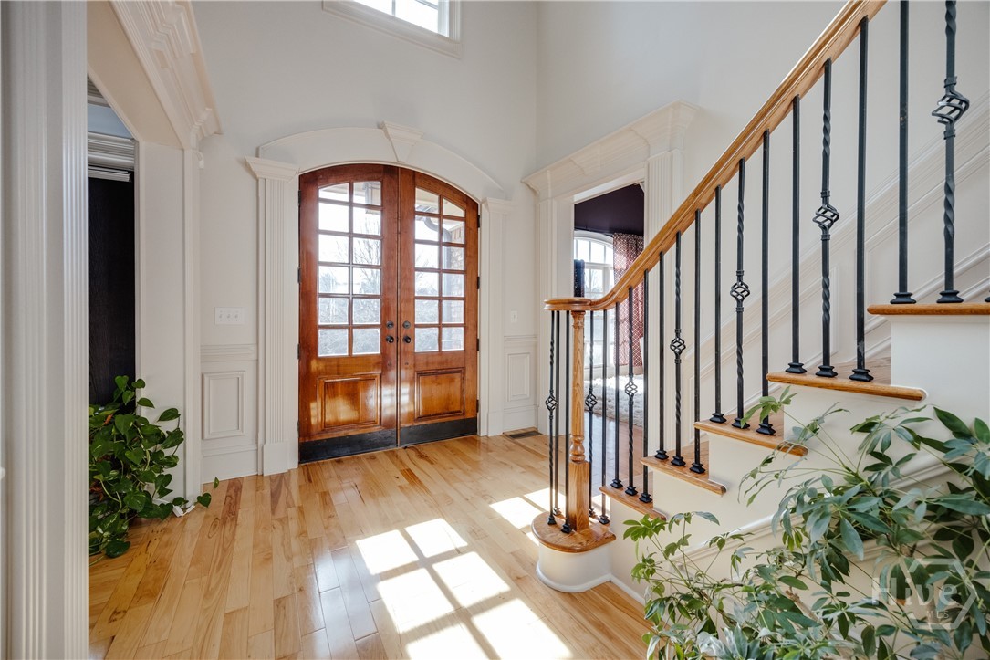 2041 Lakewood Manor Drive