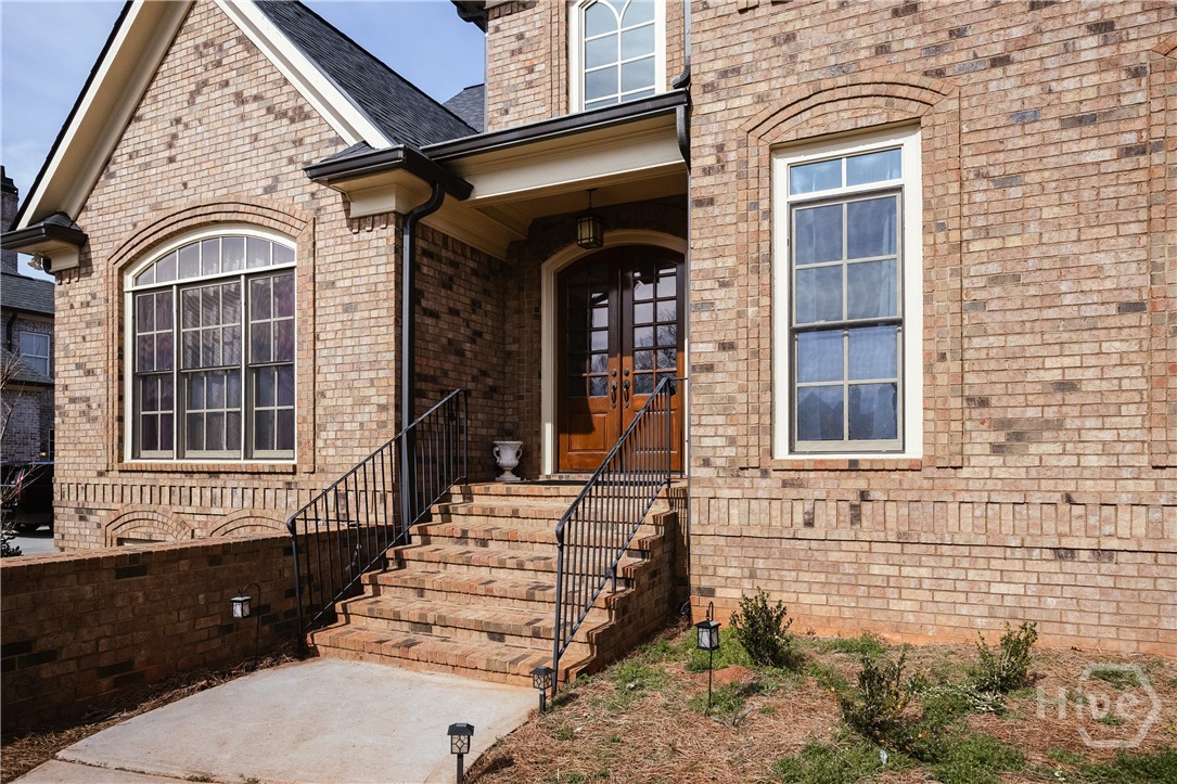 2041 Lakewood Manor Drive