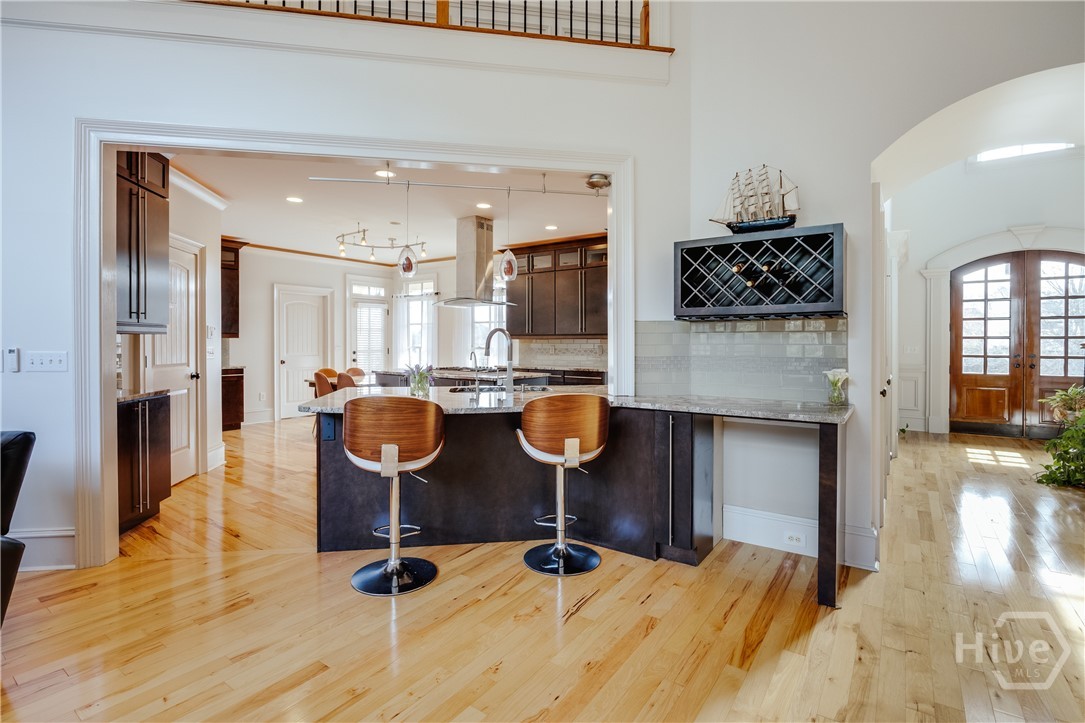 2041 Lakewood Manor Drive