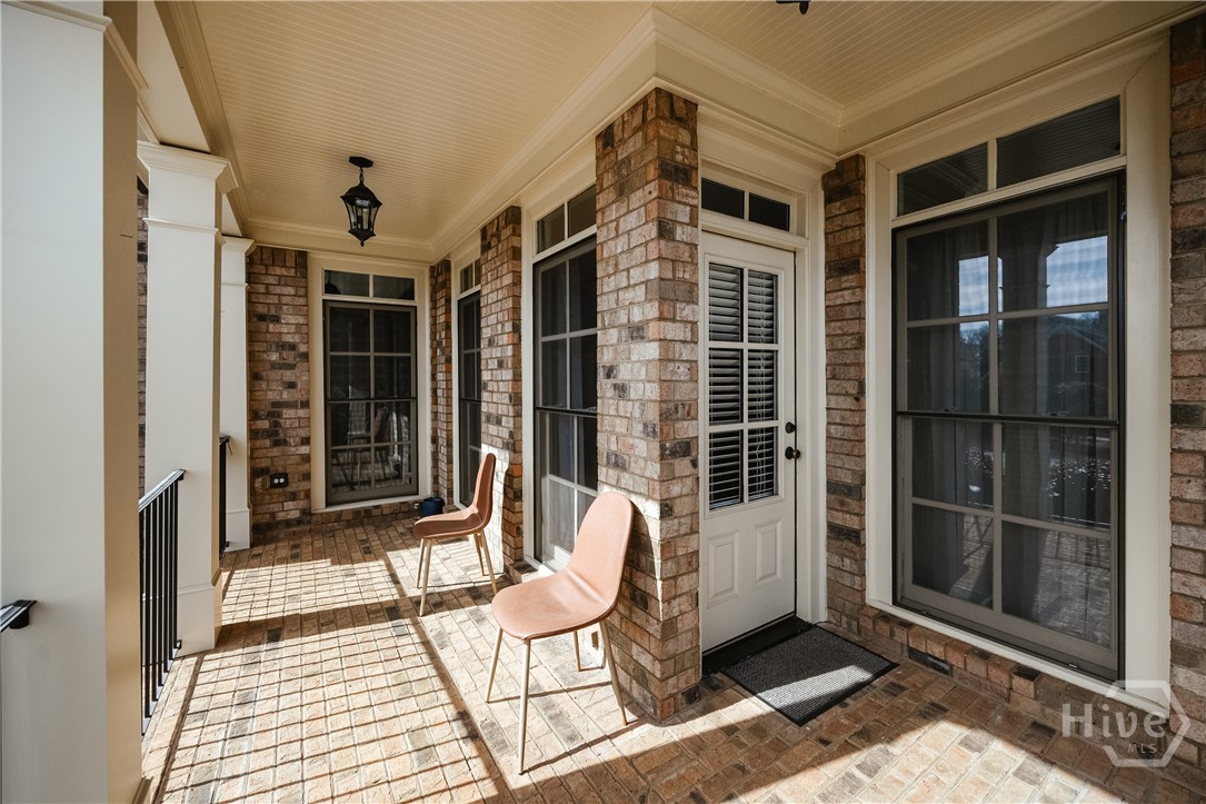 2041 Lakewood Manor Drive