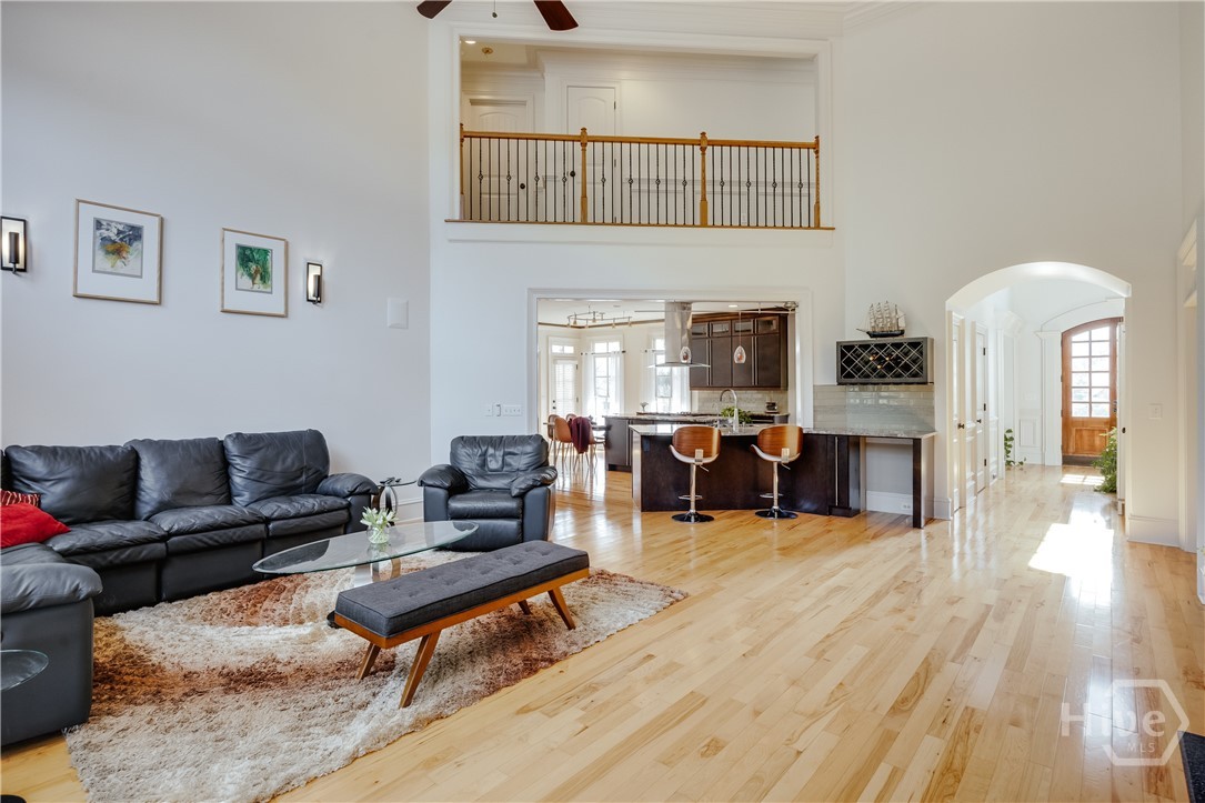 2041 Lakewood Manor Drive