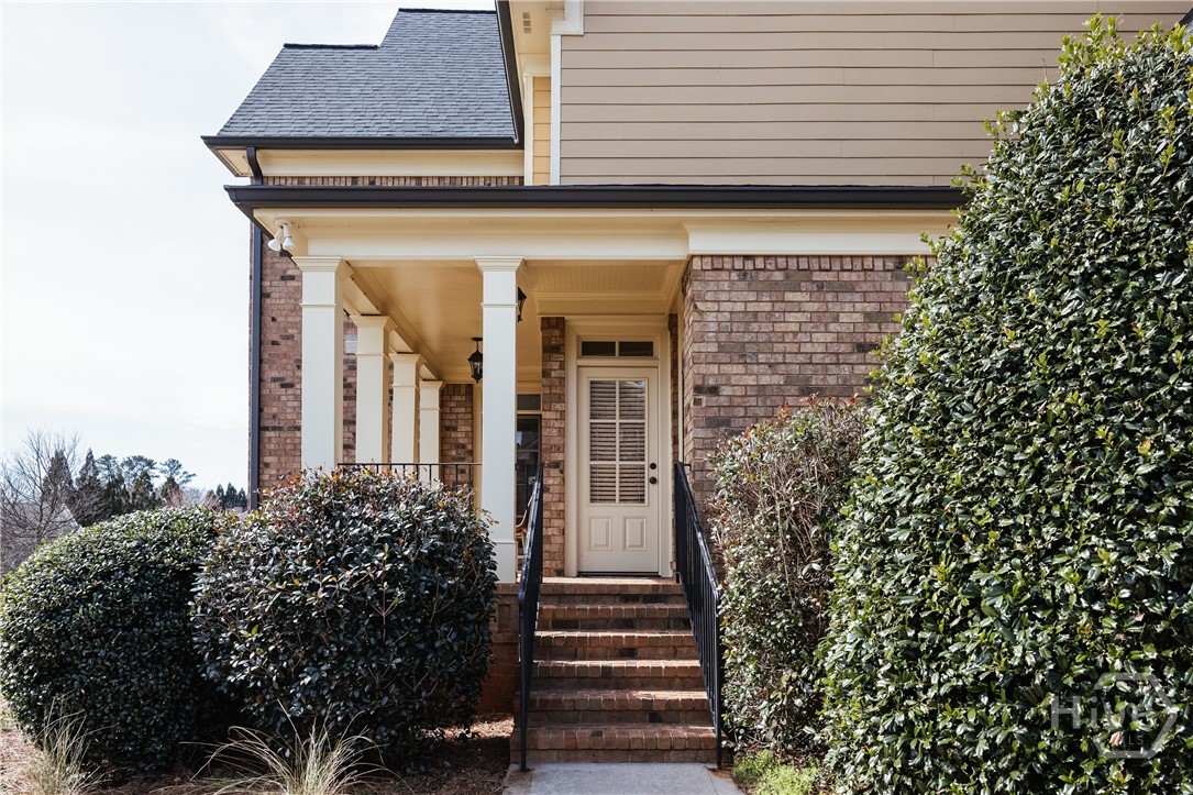 2041 Lakewood Manor Drive