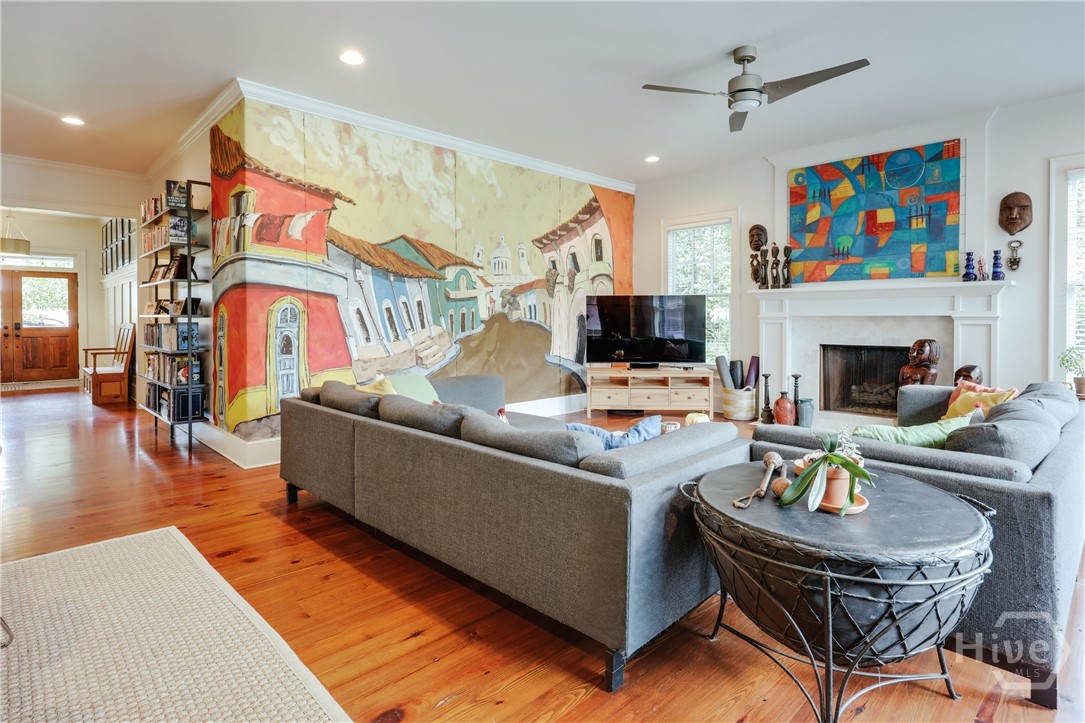 338 Springdale Street