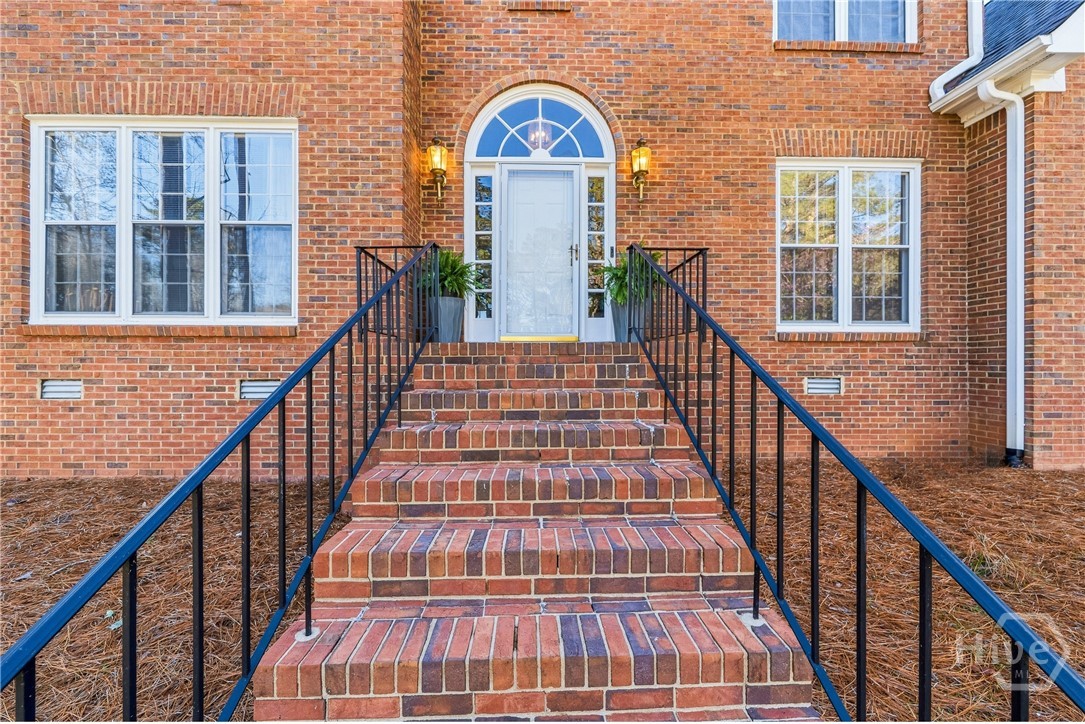 125 Pine Tops Drive