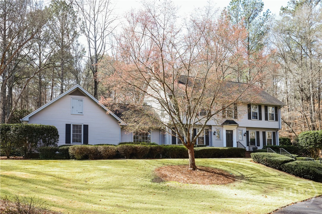 1611 Crystal Hills Drive