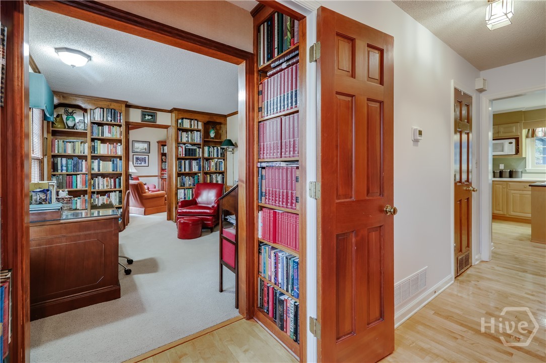 1611 Crystal Hills Drive