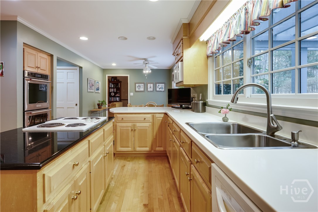 1611 Crystal Hills Drive