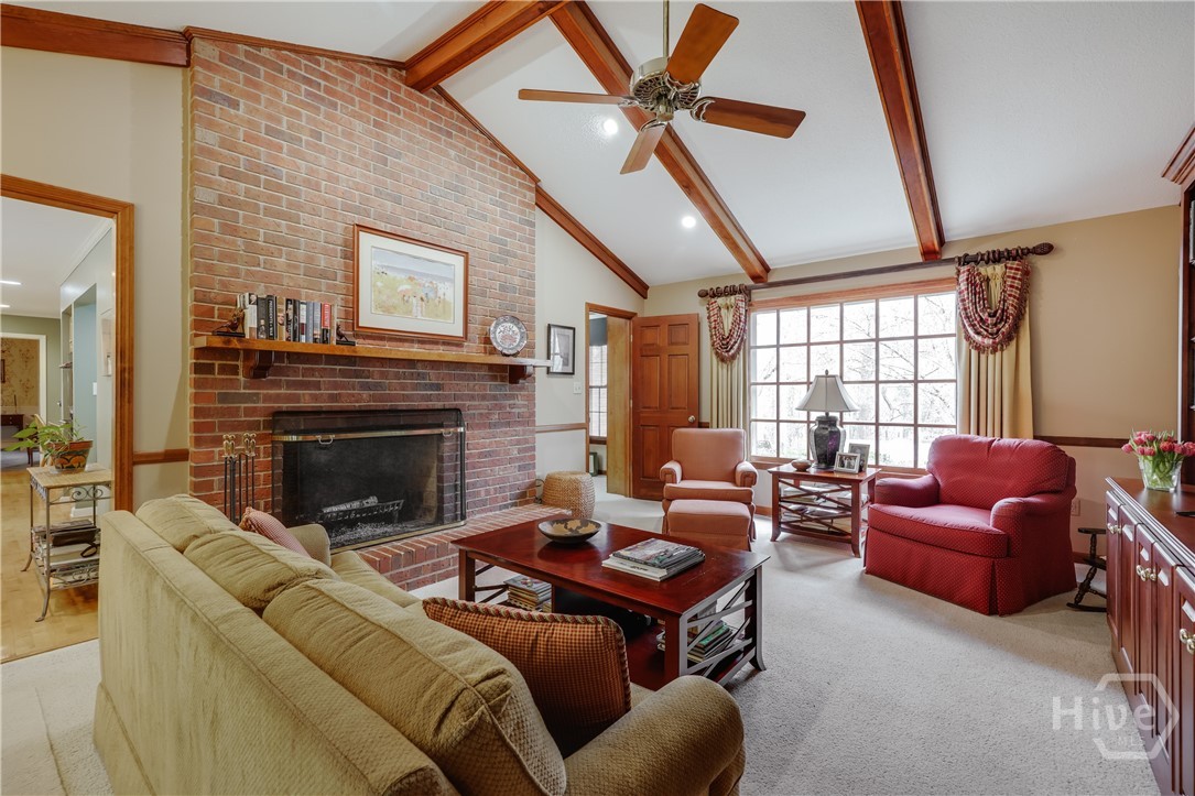 1611 Crystal Hills Drive