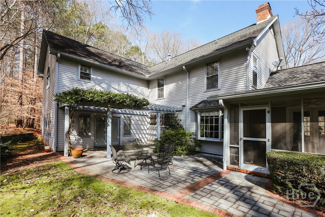 1611 Crystal Hills Drive