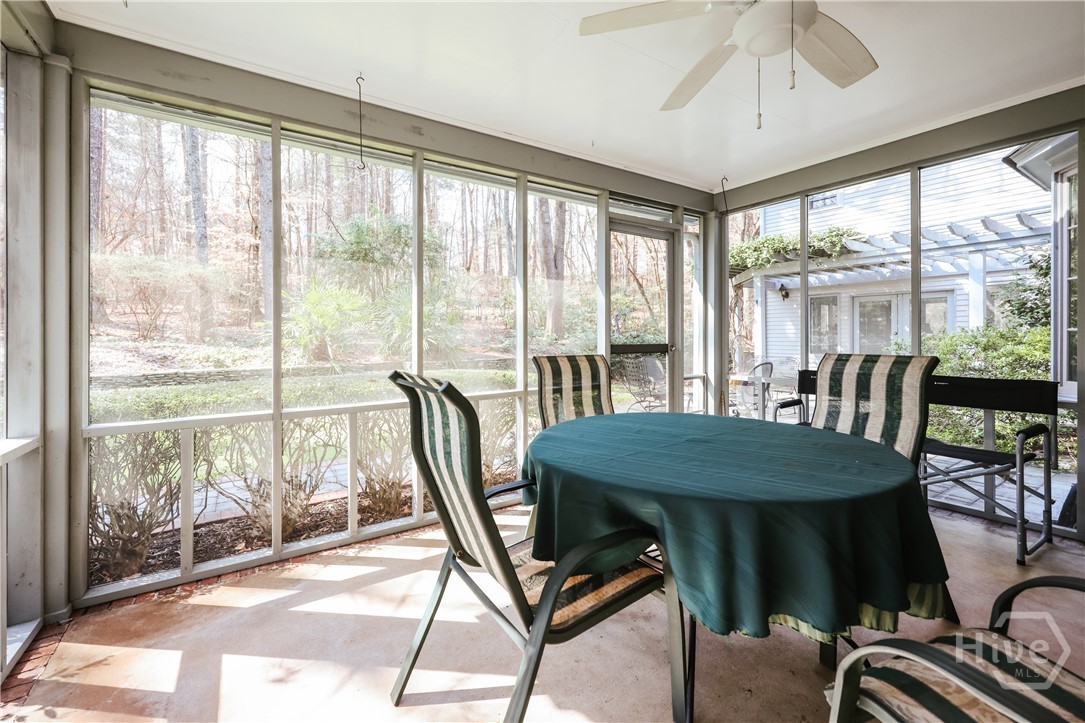 1611 Crystal Hills Drive