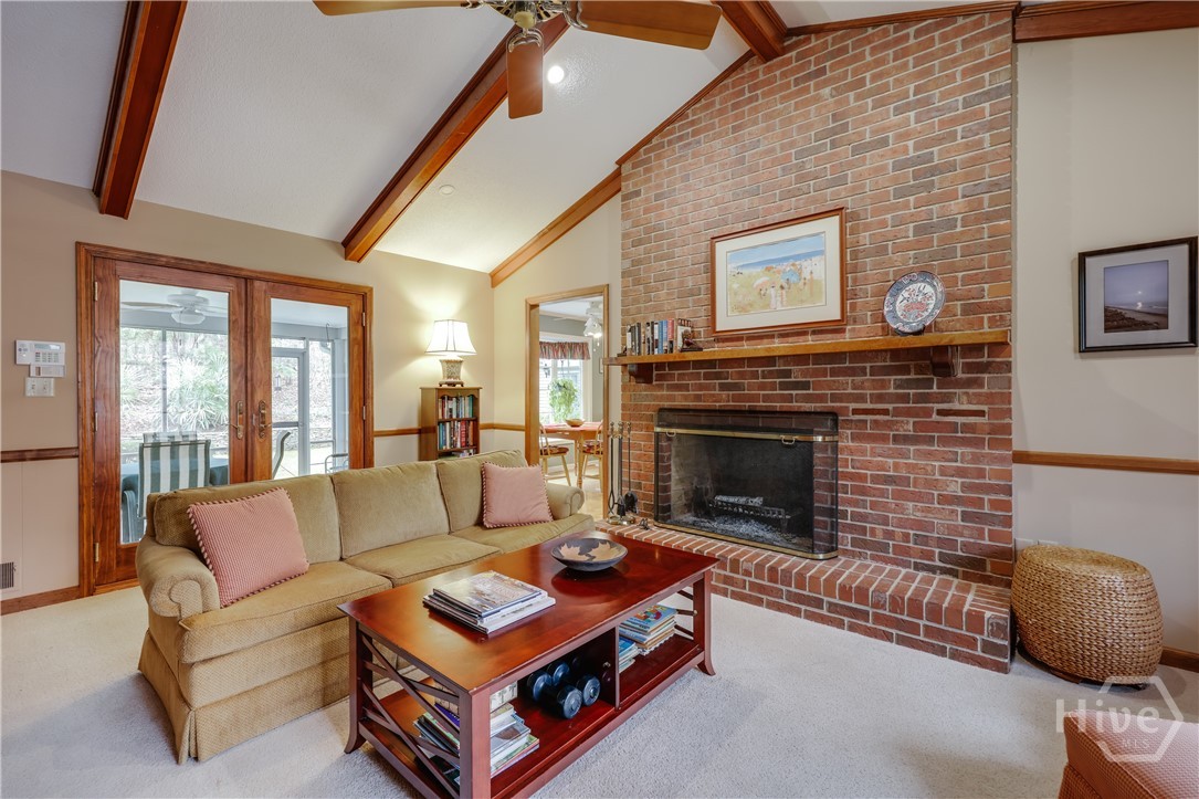 1611 Crystal Hills Drive