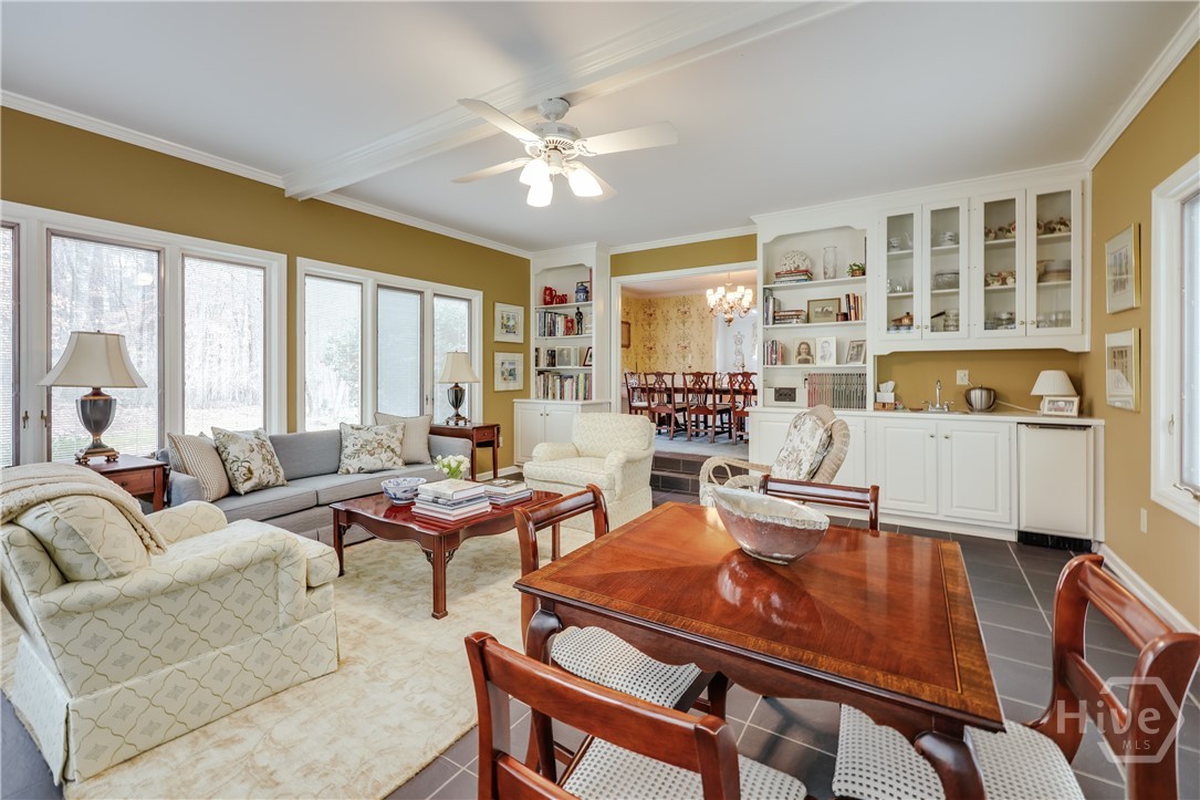 1611 Crystal Hills Drive