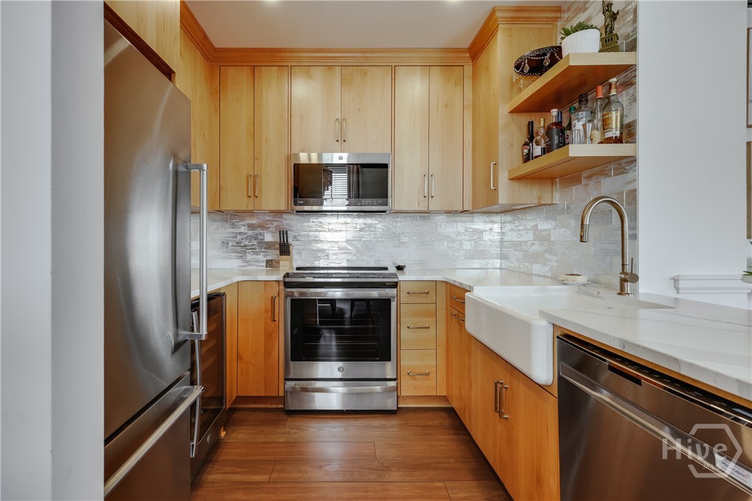 247 E Washington Street 504