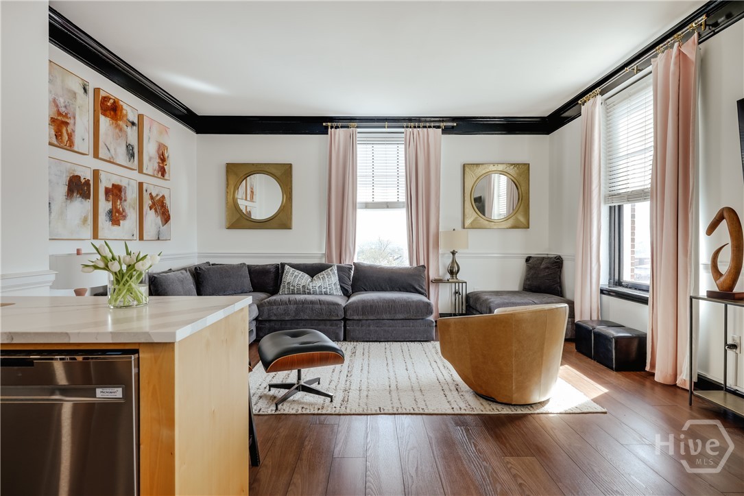 247 E Washington Street 504